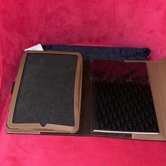 Christian Dior saddle agenda notebook iPad portfolio case - Picture 7 of 16